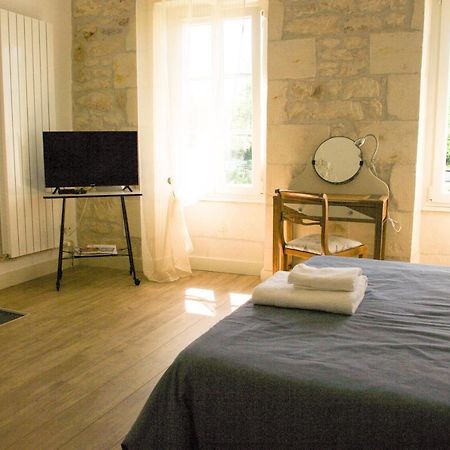 Apartmán Entre Pierre Et Bois Saint-Savinien Exteriér fotografie